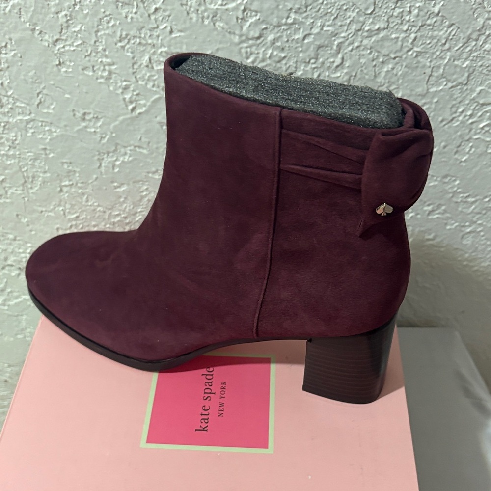 NWT Kate Spade Mallory Burgundy Suede Bow Heel Ankle Booties